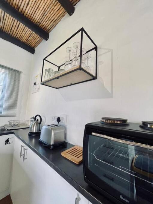 Heron Cottage - Living The Breede Malgas エクステリア 写真